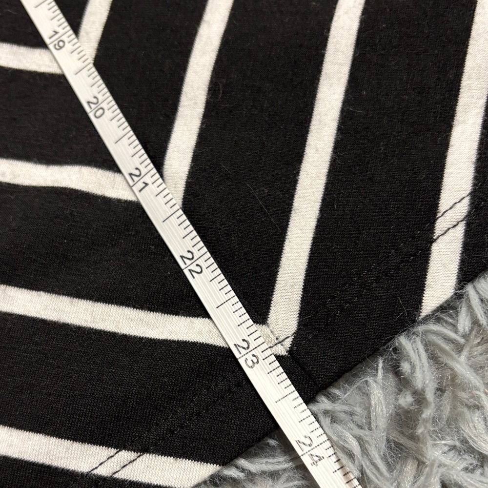 Black and White Striped Midi Skirt - Picture 11 of 15